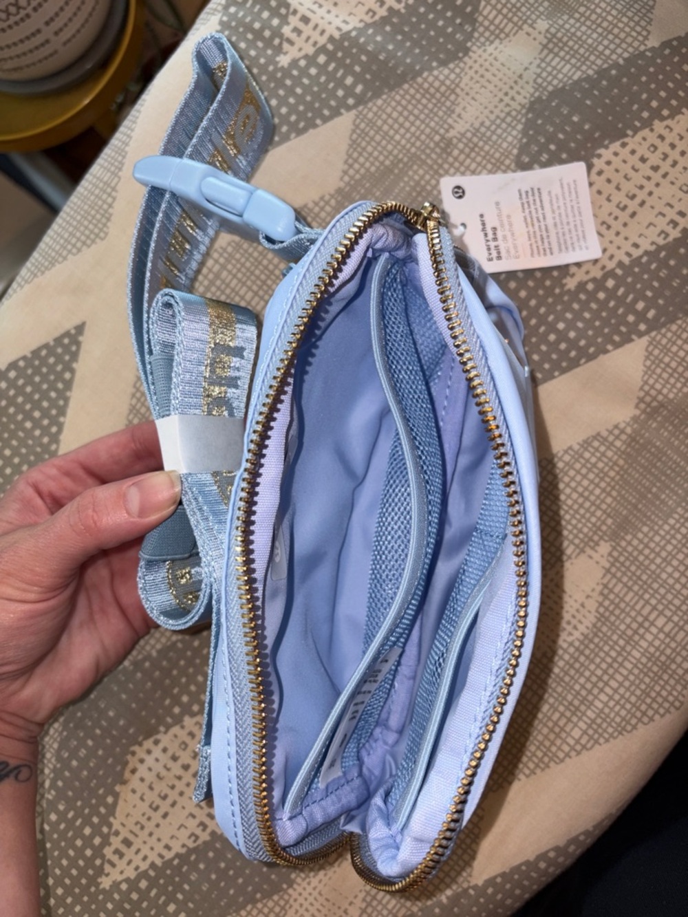 Lululemon Everywhere Belt Bag 1L Pastel Blue Gold Hardware Gold Strap NWT - Picture 8 of 14